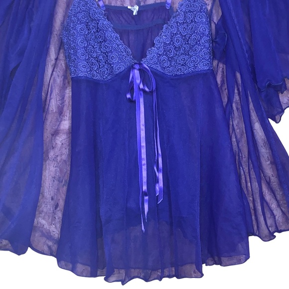 Escante II purple nighty with matching caplet large - Picture 2 of 6